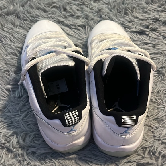 WORN air jordan 11 retro low “legend blue” - Picture 4 of 4